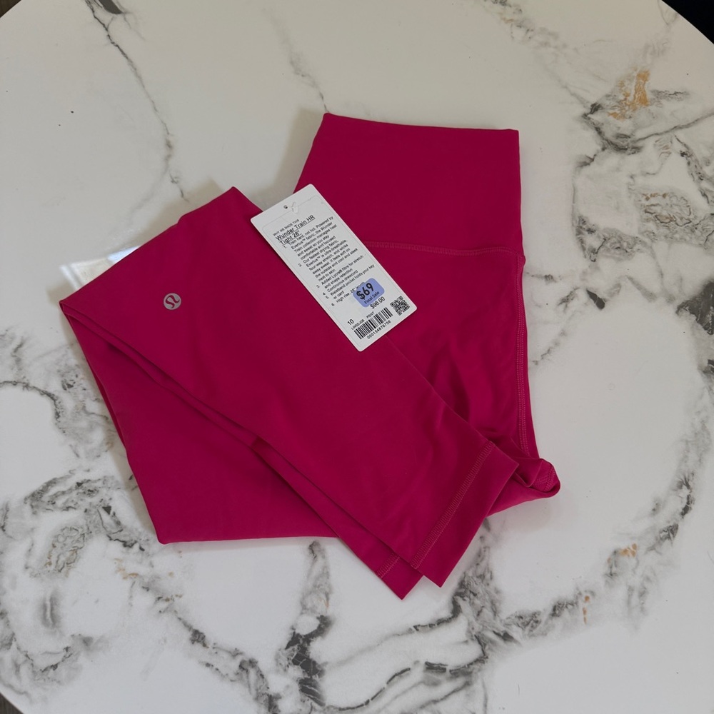lululemon Wunder Train HR Tight 28